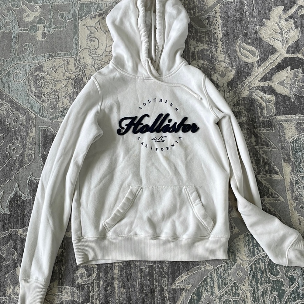 White hollister  hoodie